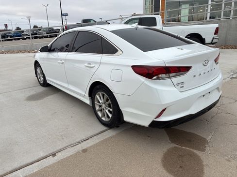 Used 2018 Hyundai Sonata SE image 3