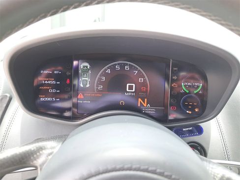 Used 2017 McLaren 570S Base image 16