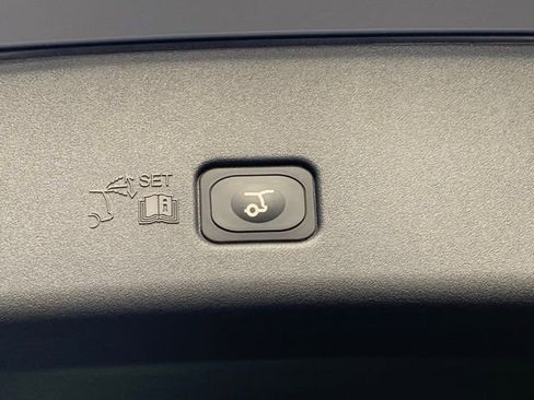 New 2026 Lincoln Nautilus Reserve w/ Jet Appearance Package image 6