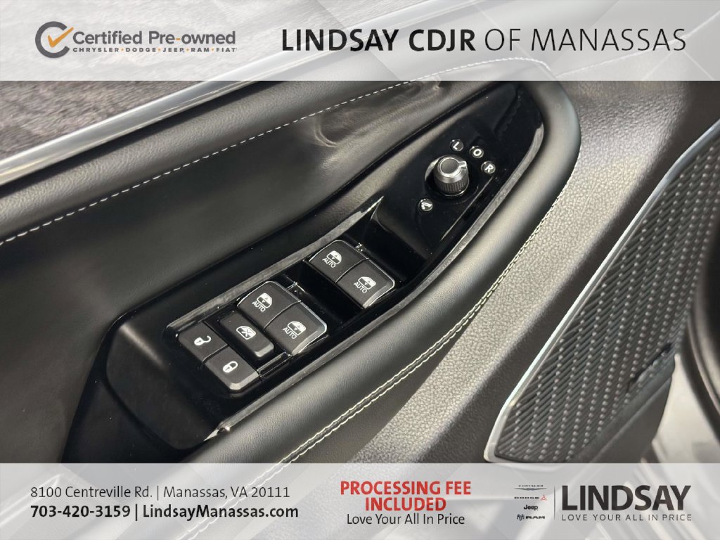 Used 2025 Jeep Grand Cherokee L Overland w/ Advanced Protech Group III AWD/4WD image 29