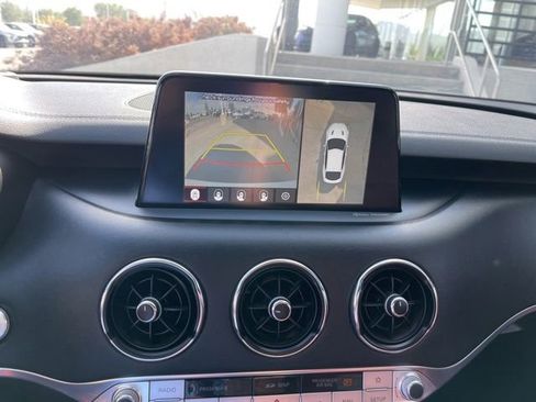 Used 2021 Kia Stinger GT2 AWD/4WD image 10