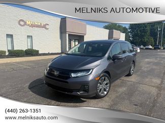 Used 2025 Honda Odyssey Touring image 1