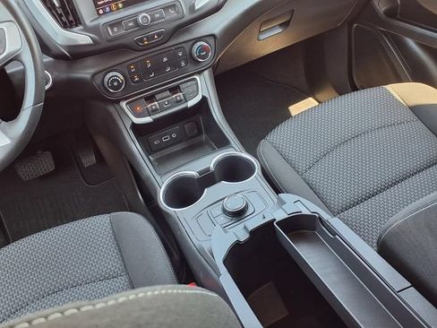 Used 2023 GMC Terrain SLE AWD/4WD image 8