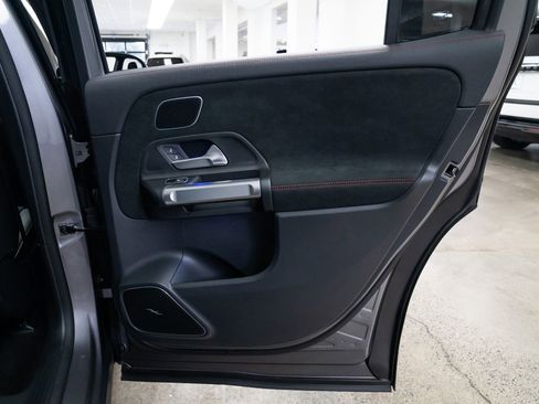 Used 2023 Mercedes-Benz EQB 350 4MATIC SUV image 21