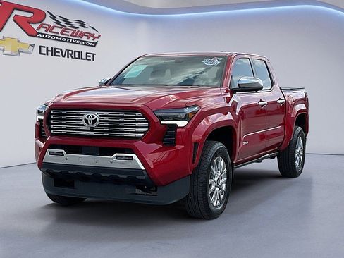 Used 2025 Toyota Tacoma Limited image 1