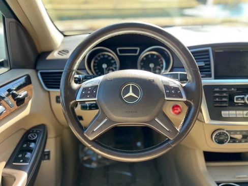Used 2014 Mercedes-Benz ML 350 4MATIC image 25