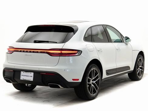 New 2025 Porsche Macan image 32