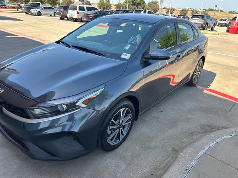 Used 2023 Kia Forte LXS w/ LXS Technology Package FWD image 25