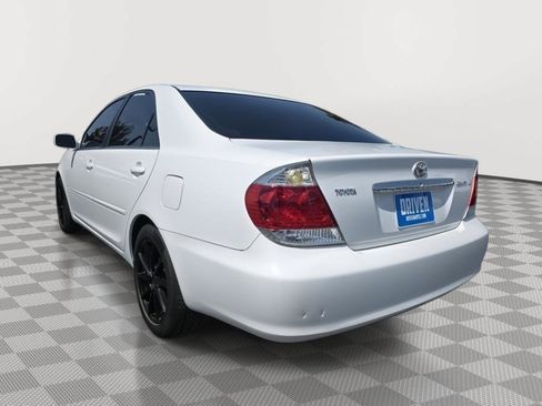Used 2006 Toyota Camry SE FWD image 6