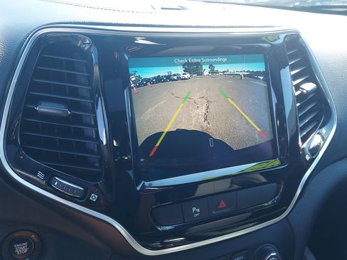 Certified 2019 Jeep Cherokee High Altitude image 19