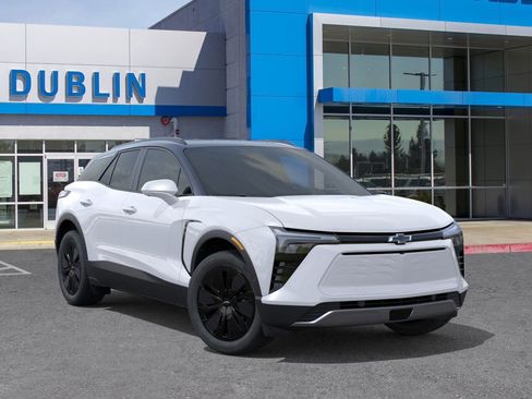 New 2026 Chevrolet Blazer EV LT image 8