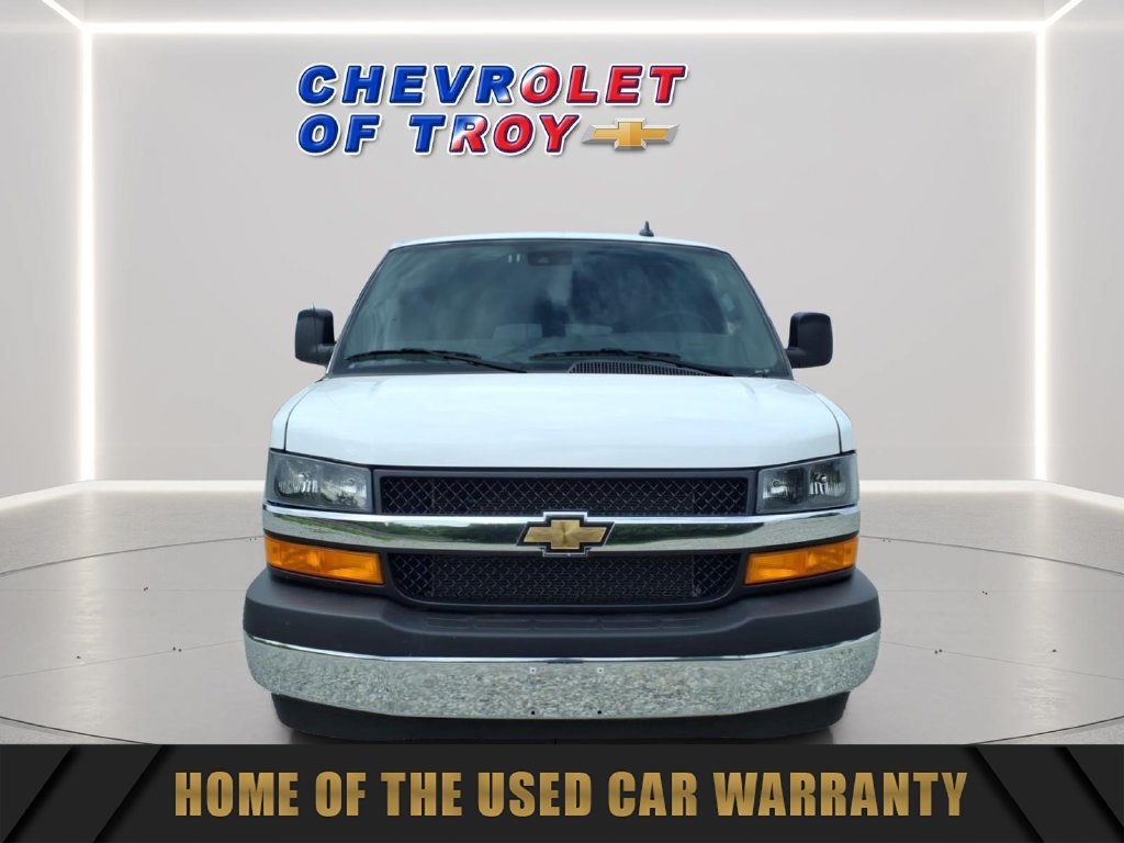 Certified 2025 Chevrolet Express 3500 LT w/ LT Preferred Equipment Group RWD image 2