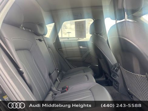 Used 2023 Audi Q5 2.0T Premium w/ Convenience Package image 12
