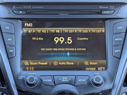 Used 2015 Hyundai Veloster Turbo image 16