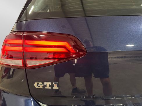 Used 2018 Volkswagen GTI S FWD image 43