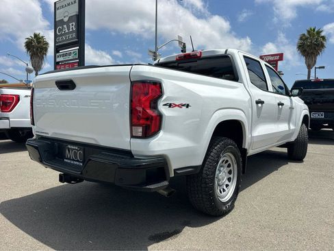 Used 2025 Chevrolet Colorado W/T AWD/4WD image 13