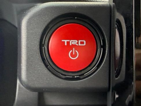 Used 2026 Toyota 4Runner TRD Off-Road Premium AWD/4WD image 28