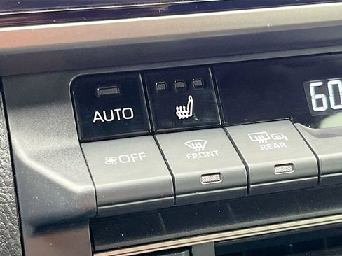 Used 2025 Toyota Camry XLE FWD image 19