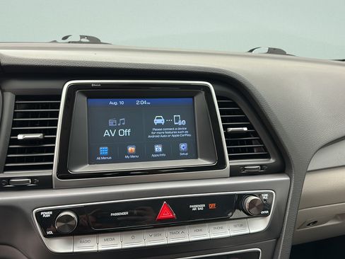 Used 2019 Hyundai Sonata SE FWD image 17
