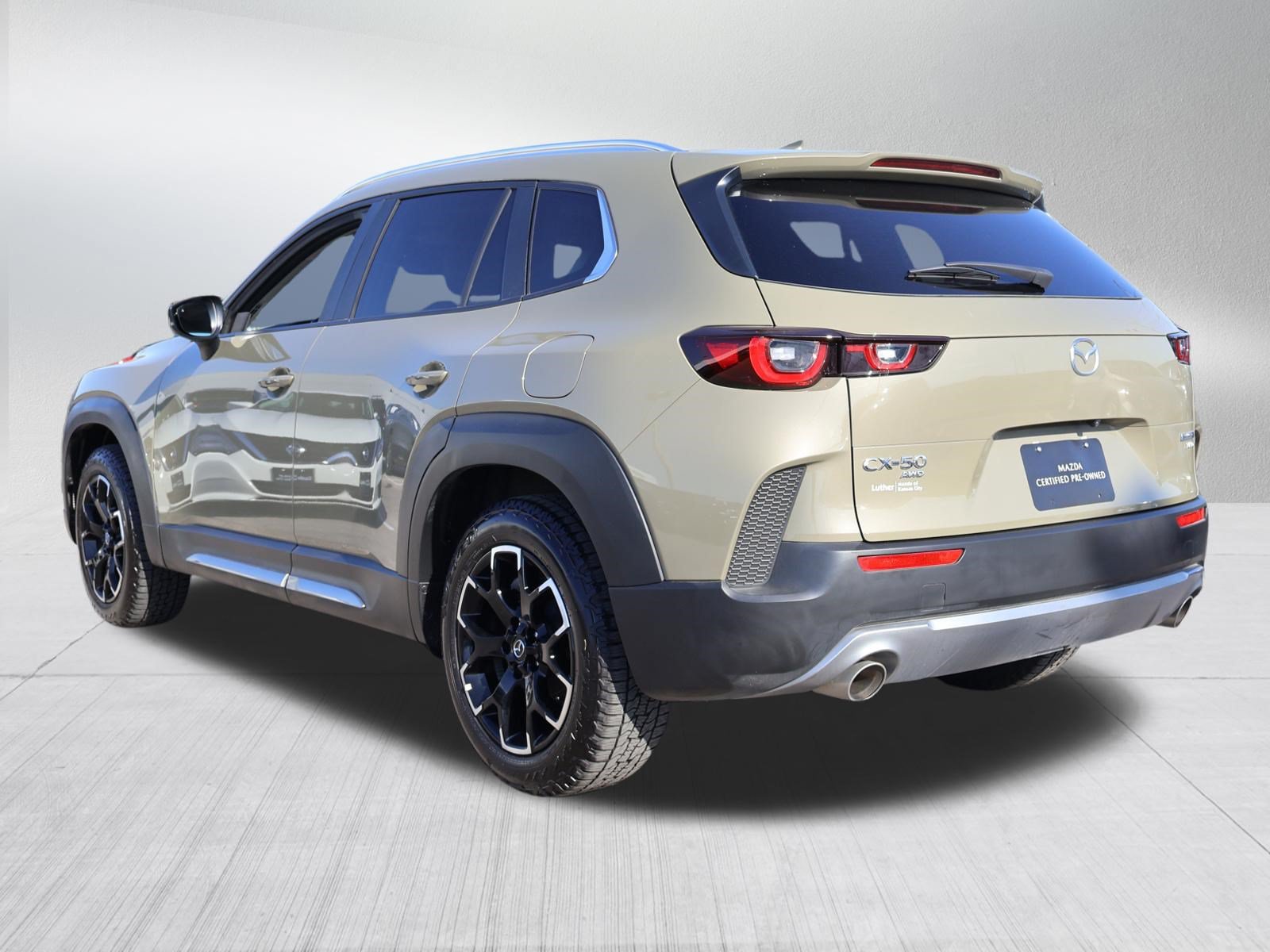 Certified 2025 MAZDA CX-50 Meridian Edition w/ Weather Package AWD/4WD image 5