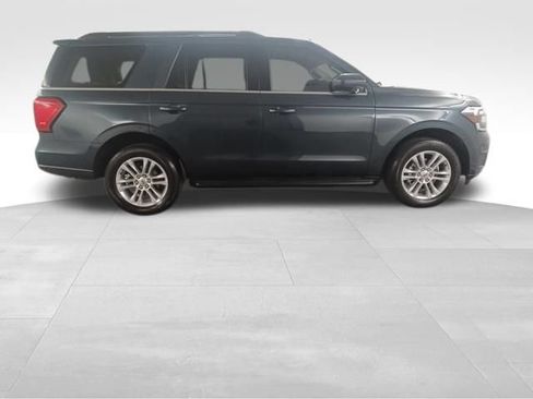 Used 2024 Ford Expedition XLT RWD image 9