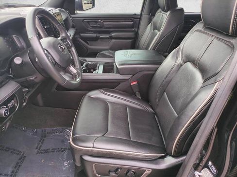 Used 2024 RAM 1500 Limited w/ Off Road Group AWD/4WD image 15