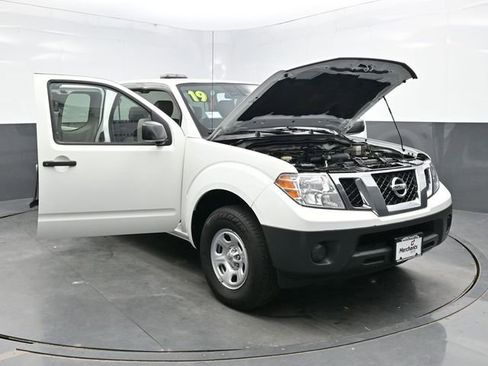 Used 2019 Nissan Frontier S image 36
