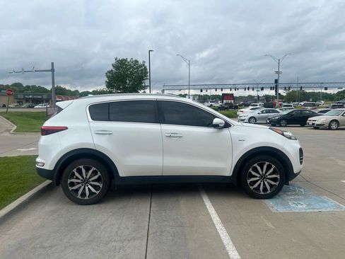 Used 2018 Kia Sportage EX AWD/4WD image 5