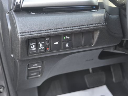 Used 2026 Honda Odyssey Touring image 20