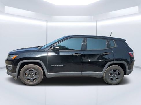 Used 2018 Jeep Compass Sport FWD image 6