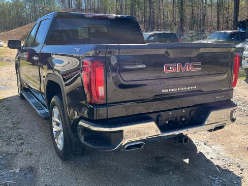 Used 2021 GMC Sierra 1500 SLT image 2