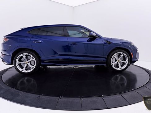 Used 2026 Lamborghini Urus SE AWD/4WD image 15