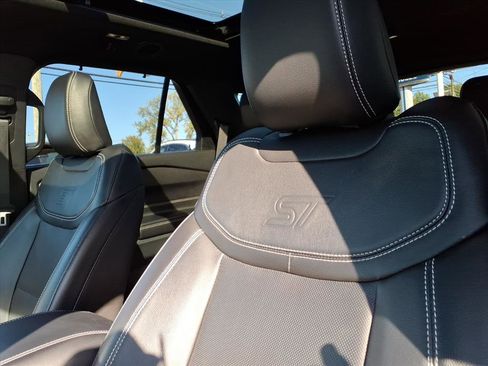 Used 2022 Ford Explorer ST w/ Equipment Group 401A image 21