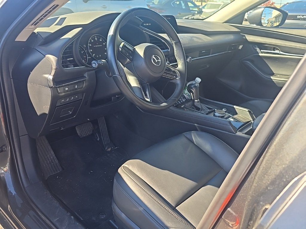 Used 2025 MAZDA MAZDA3 s FWD image 6