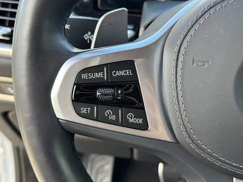 Used 2025 BMW X7 xDrive40i w/ M Sport Package image 29