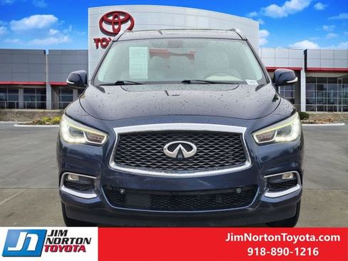 Used 2018 INFINITI QX60 FWD w/ Premium Plus Package image 2