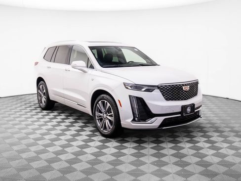 New 2025 Cadillac XT6 Premium Luxury w/ Technology Package image 8