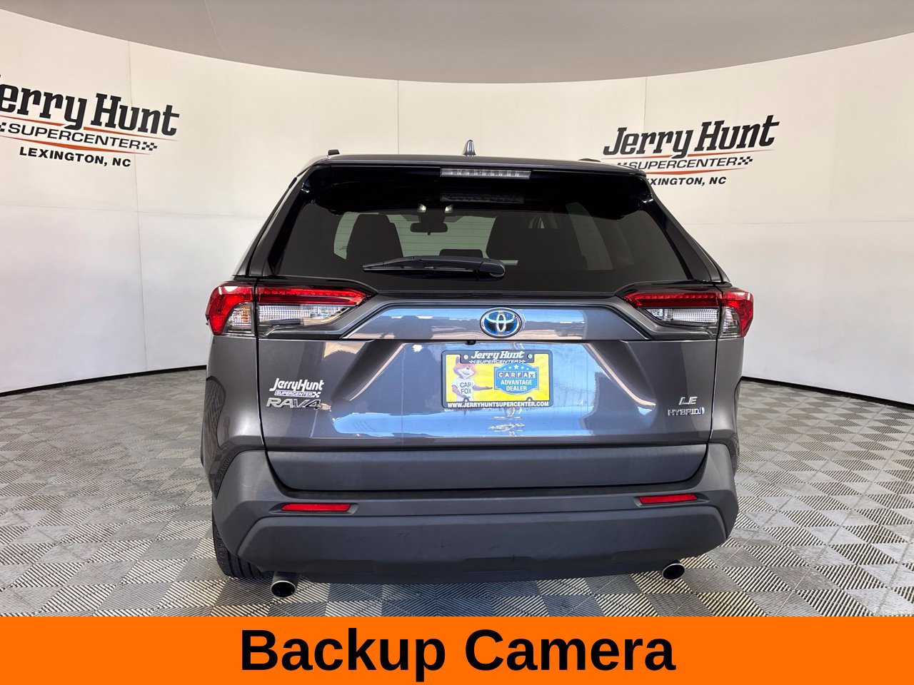 Used 2024 Toyota RAV4 LE AWD/4WD image 6