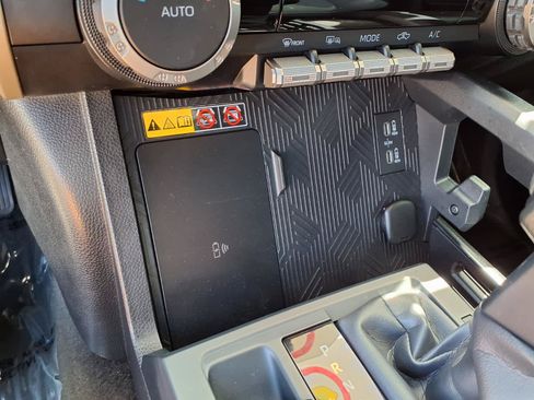Certified 2024 Toyota Tacoma TRD Off-Road w/ TRD Off Road Upgrade Package AWD/4WD image 26