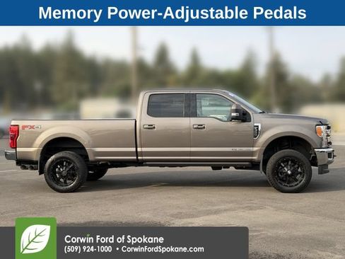 Used 2018 Ford F350 Lariat w/ Lariat Ultimate Package AWD/4WD image 10