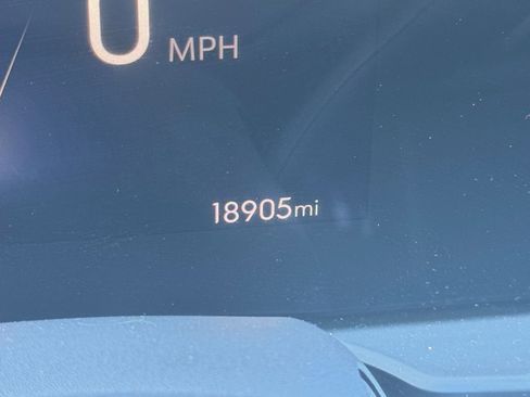 Used 2025 Buick Envista Sport Touring image 38