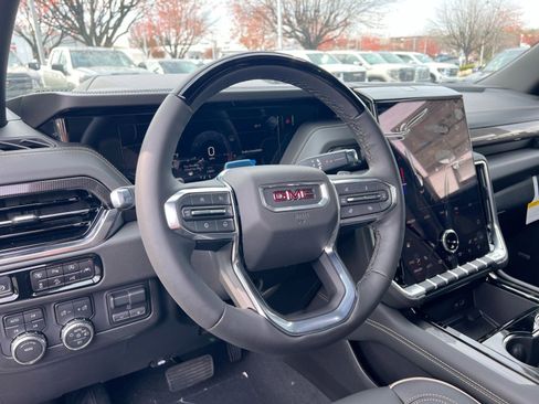 New 2026 GMC Yukon Elevation image 16