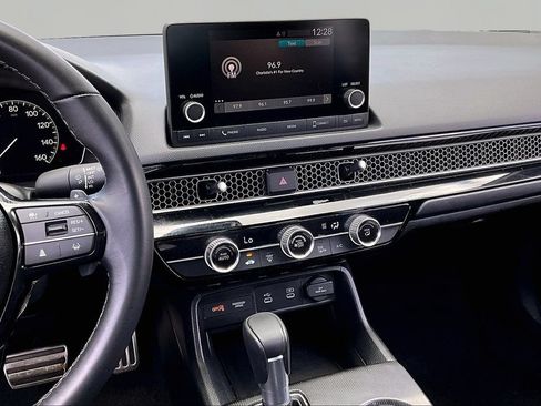 Used 2025 Honda Civic Sport image 10
