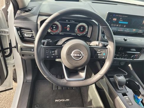 Certified 2024 Nissan Rogue Platinum w/ Platinum Premium Package image 30