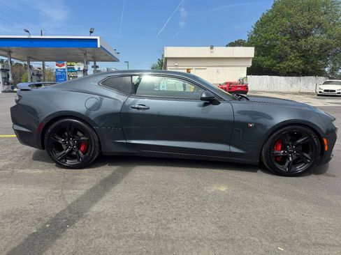 Used 2021 Chevrolet Camaro SS RWD image 7