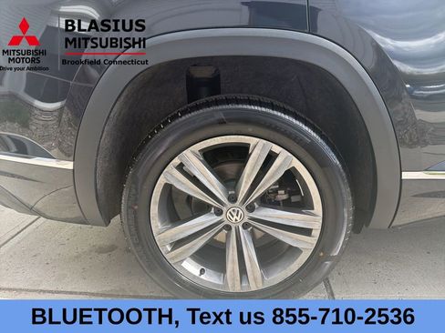Used 2019 Volkswagen Atlas SEL R-Line AWD/4WD image 6