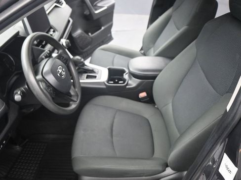 Used 2024 Toyota RAV4 LE image 9