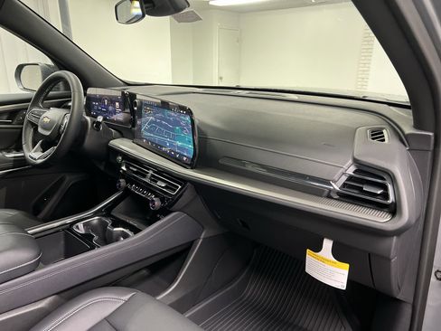 New 2025 Chevrolet Traverse LT w/ LPO, Floor Liner Package image 62