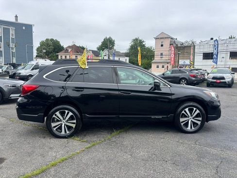 Used 2019 Subaru Outback 2.5i Limited AWD/4WD image 5