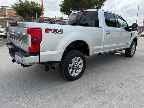 Used 2017 Ford F350 Platinum w/ Platinum Ultimate Package image 5
